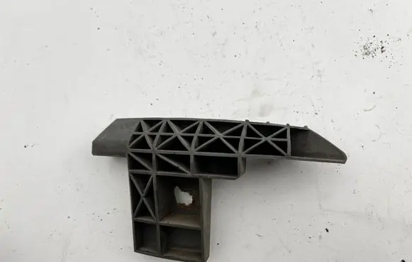 Toyota Land Cruiser (J120) Rear bumper mounting bracket