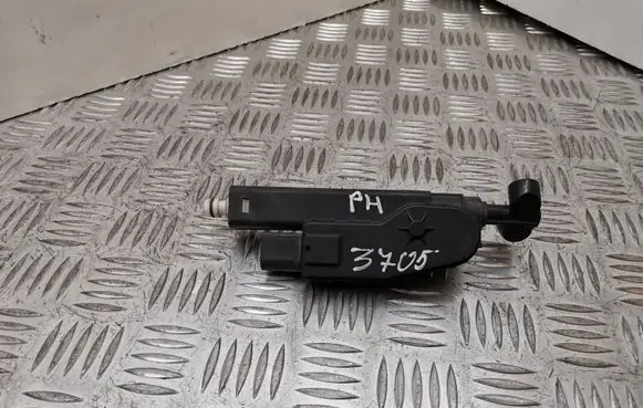 Volkswagen Phaeton Headlight washer spray nozzle 3D0955978B