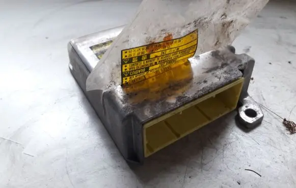 Toyota Prius (XW20) Airbag control unit/module 8917047390