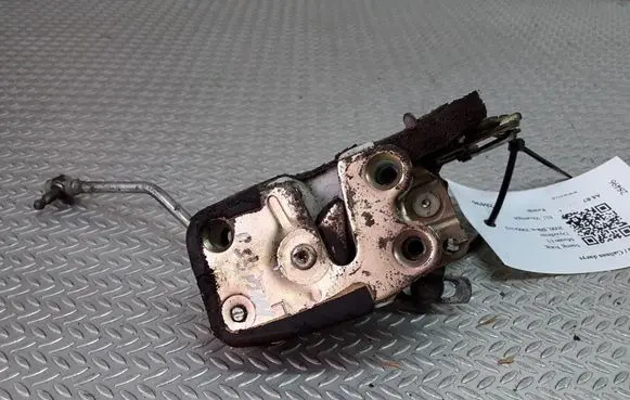 SsangYong Musso Rear door lock