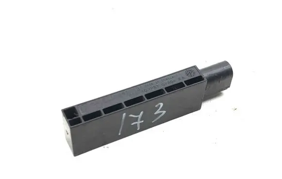 Volkswagen Taos Keyless system antenna 5Q0962131 5FA171669