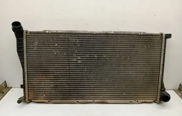 BMW 5 E39 Coolant radiator 60634A 2017W20 445653