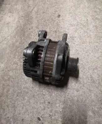 Nissan X-Trail T30 Generator/alternator 23100JG71A