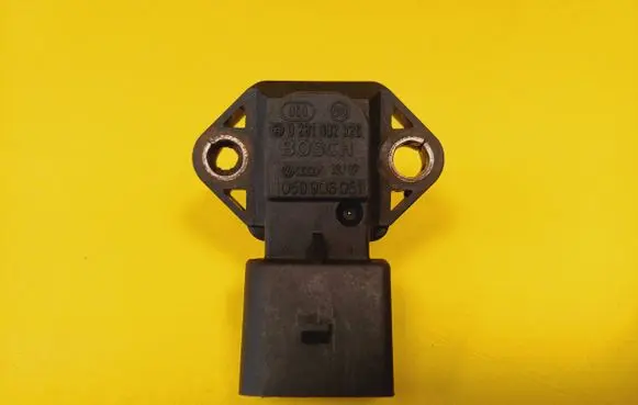 Audi A6 S6 C5 4B Air pressure sensor 0281002326 059906051