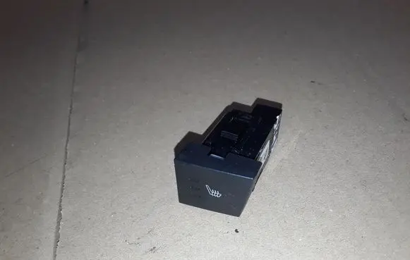 Opel Antara Seat heating switch 20785533 10023244