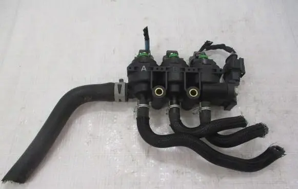 Renault Captur Fuel injector 110R-010279