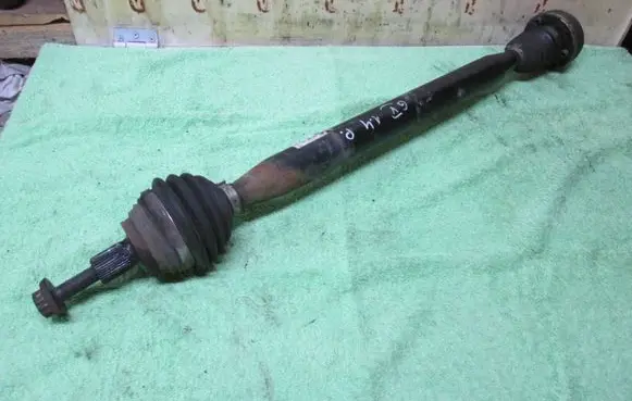 Volkswagen Golf V Front driveshaft 1K0407272DM