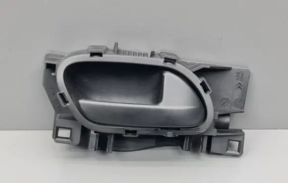 Rear door interior handle