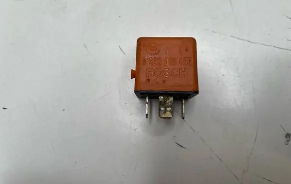 BMW 3 E46 Other relay 1378238 182274