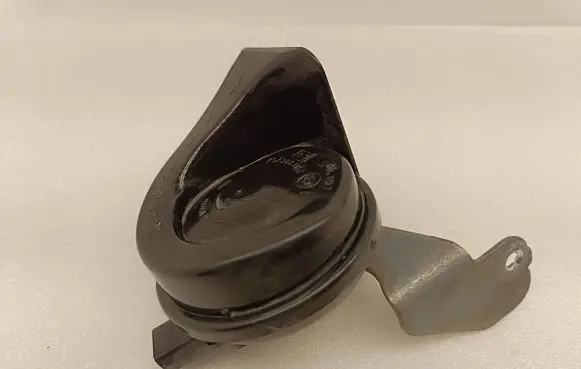 BMW 6 F06 Gran coupe Horn signal 7284483 0080402013 120615A