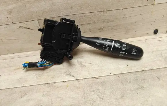 Toyota Corolla Verso E121 Wiper control stalk 173647