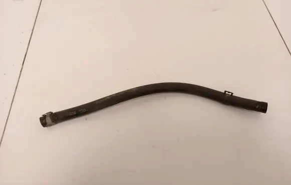 Coolant pipe/hose
