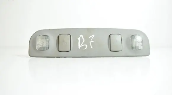 Audi A4 S4 B6 8E 8H Rear seat light 8E0947111A