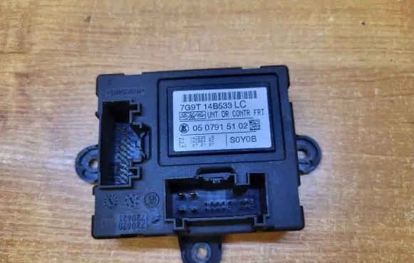 Volvo XC70 Door control unit/module 7G9T14B533LC 14C235LA 0507915102