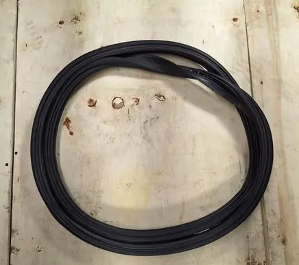 BMW 2 F45 Loading door rubber seal (on body) 2571654 51762571654 51767317767
