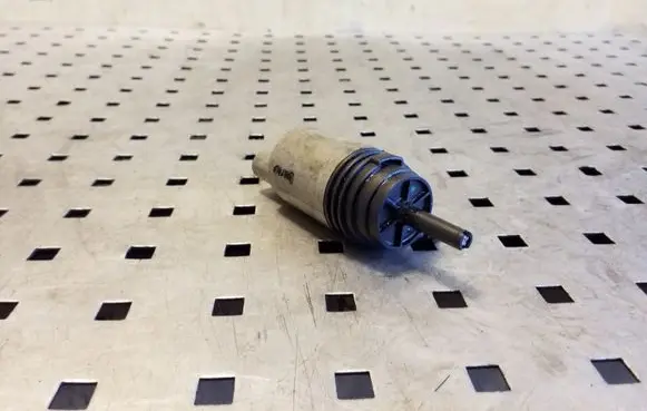 BMW X1 E84 Windscreen/windshield washer pump 67126934159 6934159