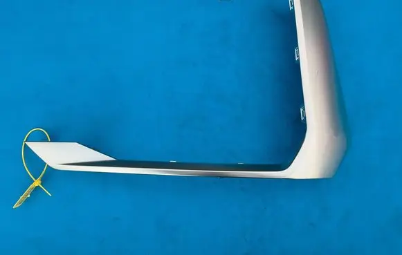 BMW 5 G60 G61 Rear bumper trim bar molding 5A1E132