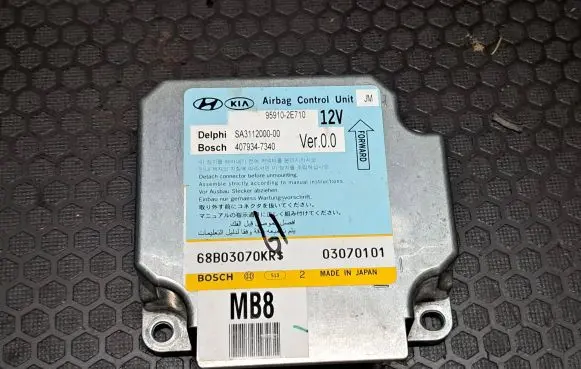 Hyundai Tucson JM Airbag control unit/module 959102E710 4079347340 SA311200000