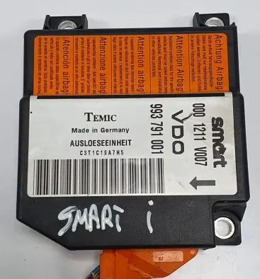 Smart ForTwo I Airbag control unit/module 0001211V007
