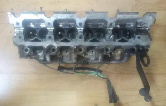 Renault Laguna I Engine head 