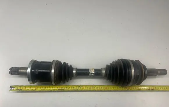 Toyota Hilux VIII Front driveshaft