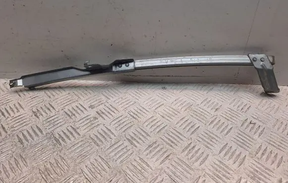 Nissan Juke I F15 Rear door windshield rail 823861KK0A