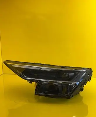 Audi Q8 Headlight/headlamp 4M8941011