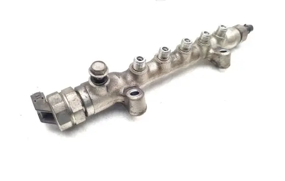 Mazda 6 Fuel main line pipe ENGINESH