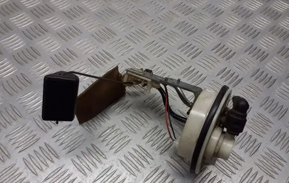 Toyota Corolla E120 E130 Mechanical fuel pump 77010-12340