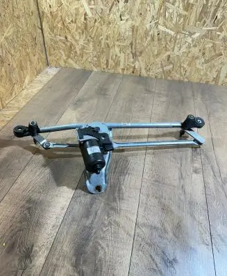 Front wiper linkage and motor