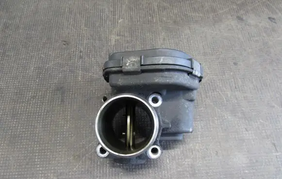 Ford Grand C-MAX Throttle body valve 9673534480