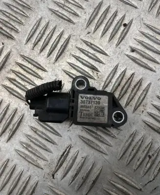 Volvo S80 Airbag deployment crash/impact sensor 30737139