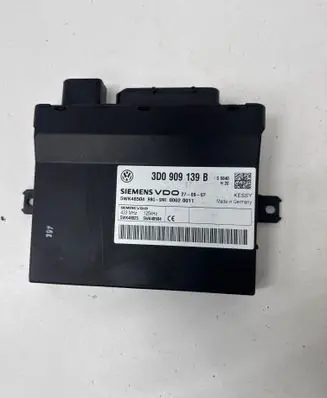 Volkswagen Touareg I Keyless (KESSY) go control unit/module 3D0909139B 5WK48504 00020011