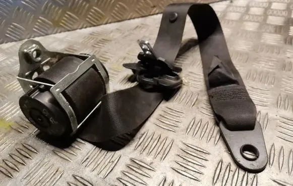 Mini One - Cooper R50 - 53 Front seatbelt 7118130