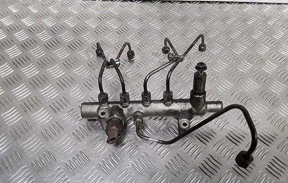 Fuel main line pipe