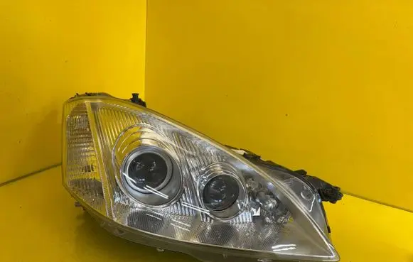 Mercedes-Benz S W221 Headlight/headlamp A2218204061