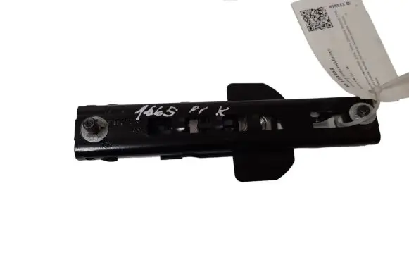 Volvo V40 Seat belt height adjuster 616521700A