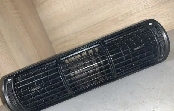 Audi A4 S4 B5 8D Dash center air vent grill 8D0820951
