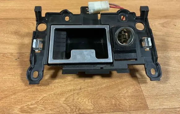 BMW 5 E60 E61 Ashtray (front) 7034087
