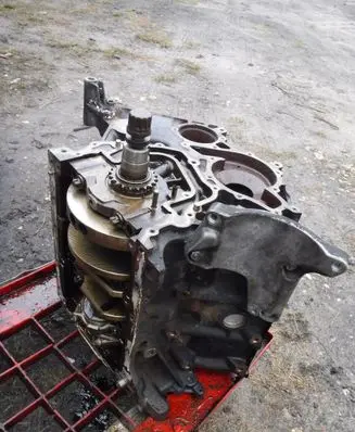 Volkswagen PASSAT B5.5 Engine block 078103021AL