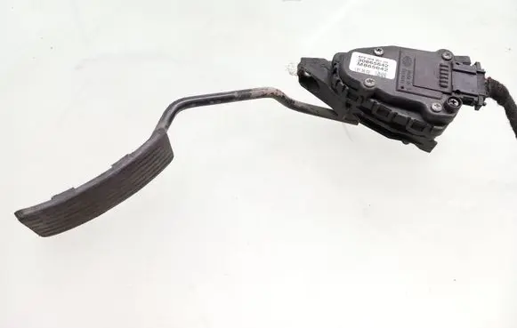 Mitsubishi Space Star Accelerator throttle pedal M865642 30865642