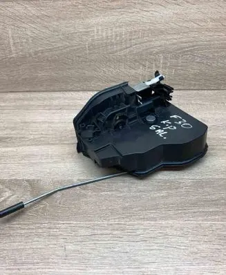 BMW 3 F30 F35 F31 Rear door lock 7229459