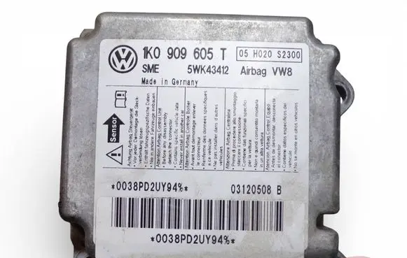 Skoda Octavia Mk2 (1Z) Airbag control unit/module 1K0909605T