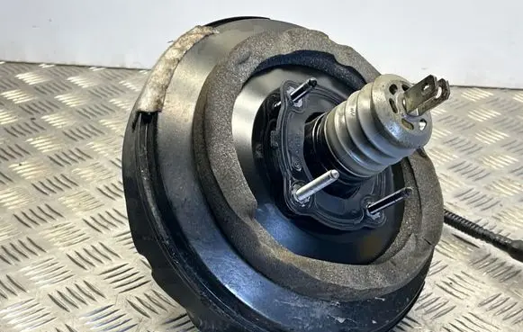 Peugeot 3008 I Brake booster 9808358980 0079990
