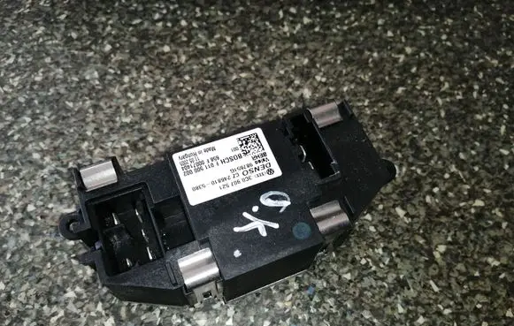Heater blower motor/fan resistor