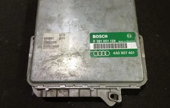 Audi A6 S6 C4 4A Engine control unit/module 0281001128 4a0907401