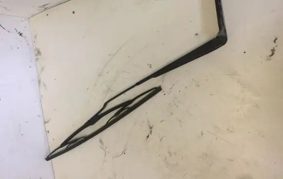 Skoda Octavia Mk1 (1U) Windshield/front glass wiper blade 