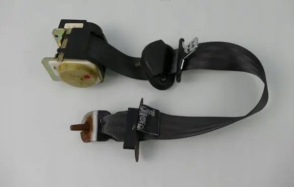 Ford Cougar Rear seatbelt