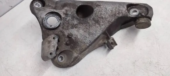 BMW X6 F16 Engine mounting bracket 6876283 21181210