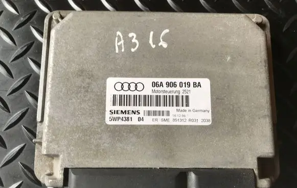 Audi A3 S3 8L Engine control unit/module 06A906019BA 5WP4381 851312